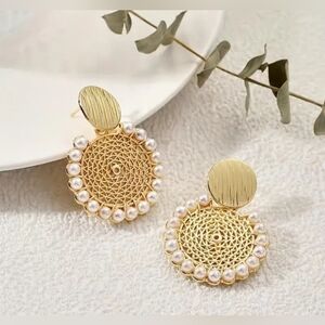 Dazzling Gold and Pearl Filigree Earrings NWT!